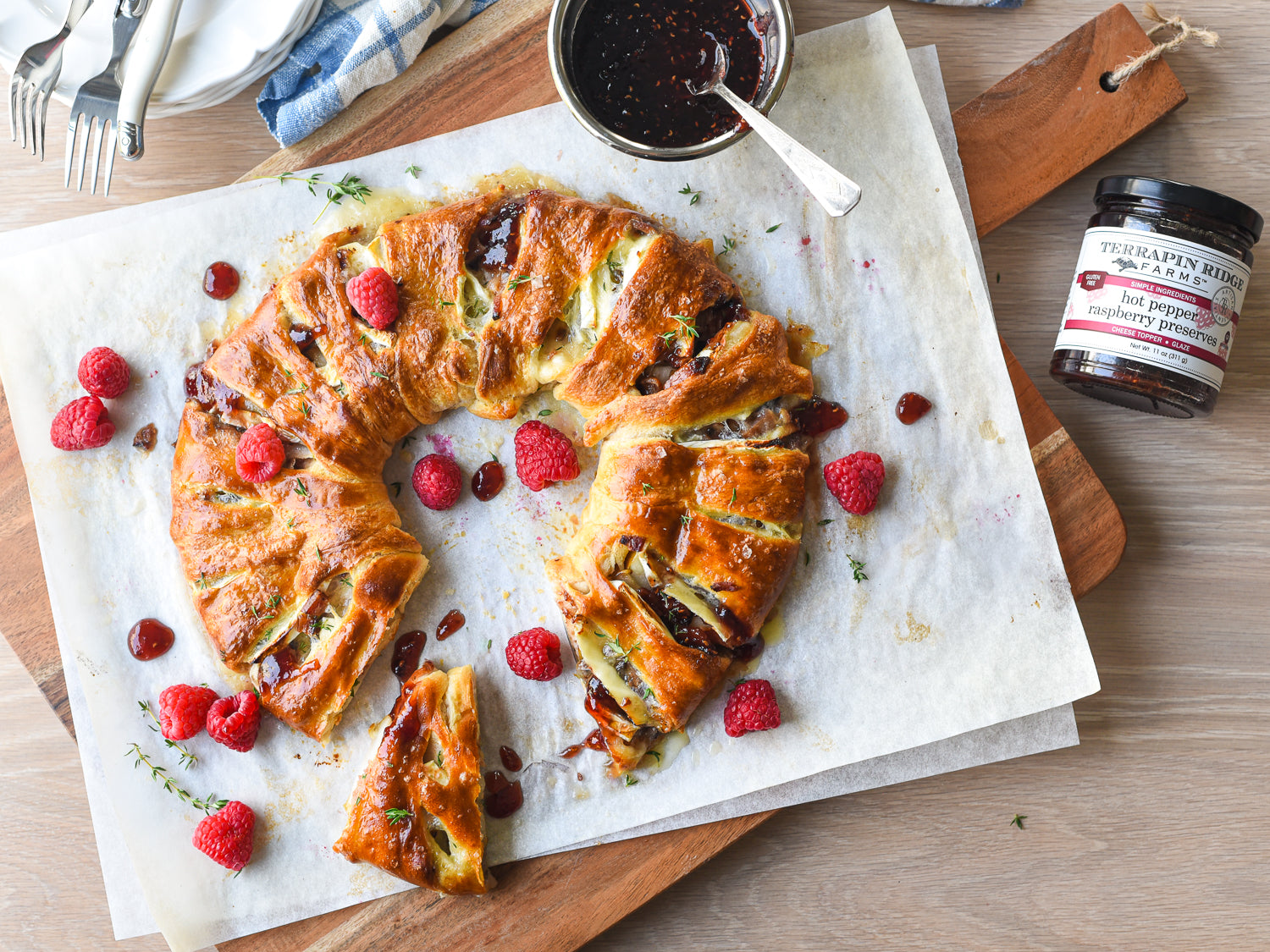 Bacon, Pear & Brie Wreath with Hot Pepper Raspberry Preserves