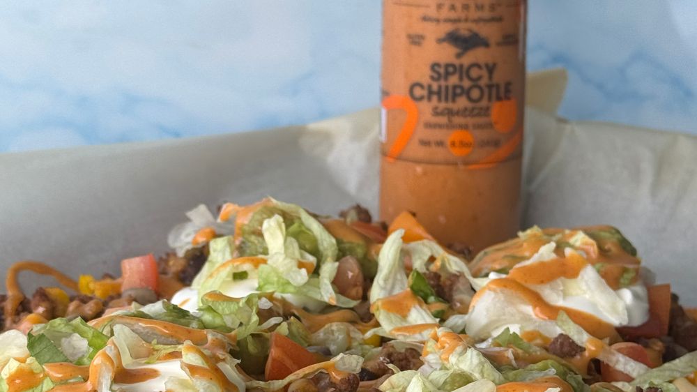 Spicy Chipotle Mini Bell Pepper Nachos with Terrapin Ridge Farms Spicy Chipotle Squeeze
