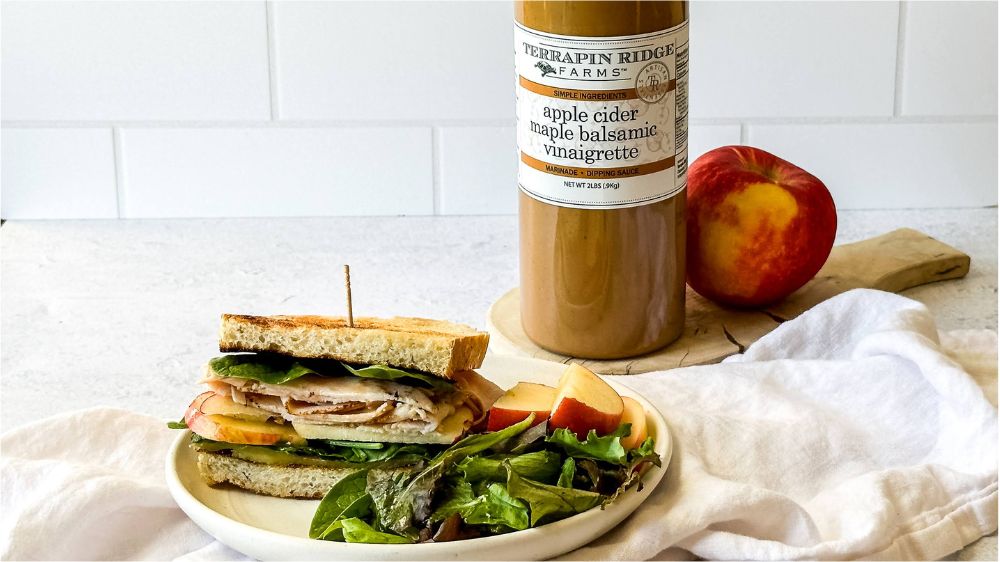 Turkey, Spinach, and Apple Sandwich 